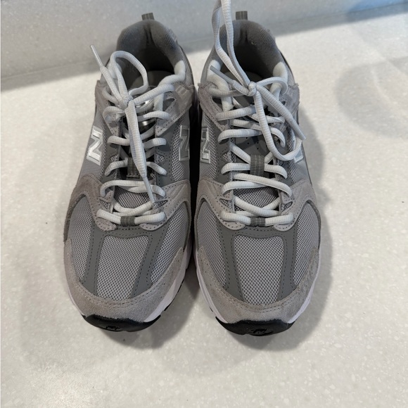 New Balance 530 Gray and White Running Shoes - Picture 2 of 6